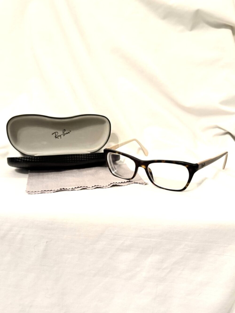 RAY BAN RB 5298 Tortoise 53-17–135 Eyeglass Frame w/Case Prescription Havana
